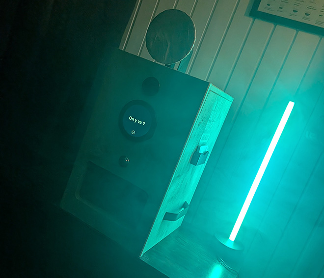 Vue de côté du photomaton BJO-Party